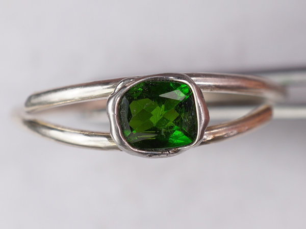 Diopside Ring